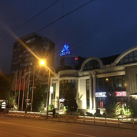 Apartment Milos Belgrad Exteriör bild