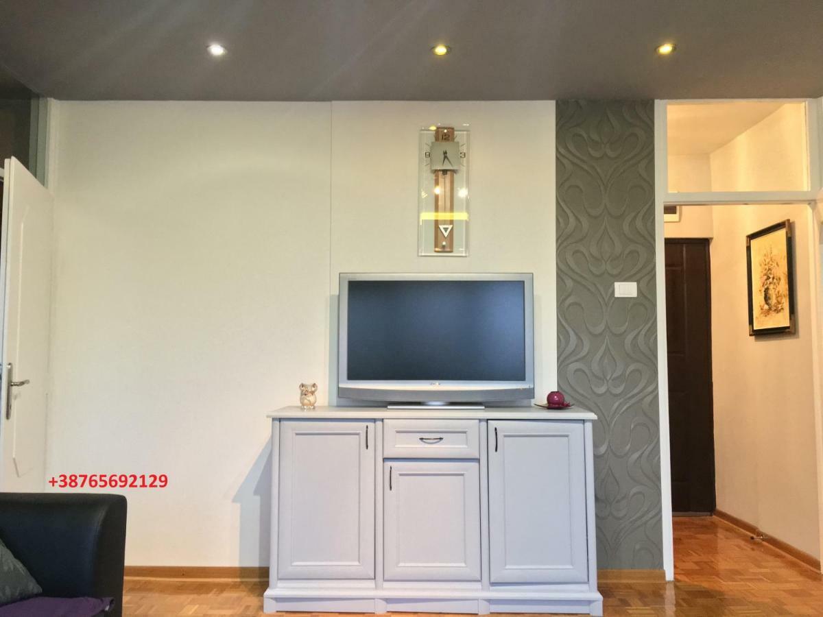 Apartment Milos Belgrad Exteriör bild